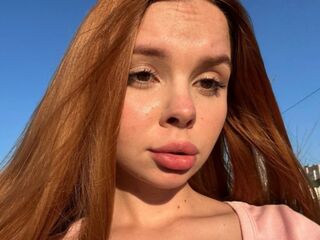 naked camgirl picture KarinaSavastru