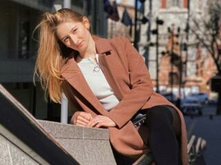 adult live cam KaterineKoen