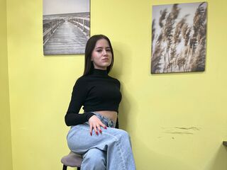 fingering cam slut KeeleyGambee