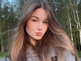 naughty camgirl fingering pussy KentukiShreeves