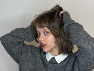 mastubating web cam girl KieraRusson