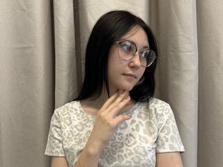 camwhore masturbating with dildo LanelleHiga