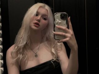 nude cam girl photo LashayBernon