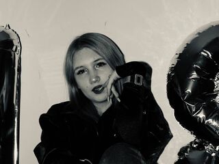 hot strip tease webcam LatishaWolfenden