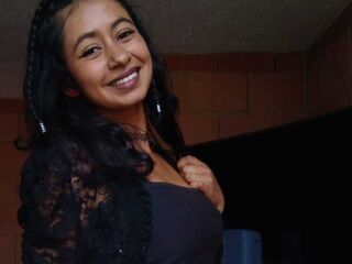 free live cam chat LauCardigan