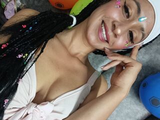 live chatroom LauSanders