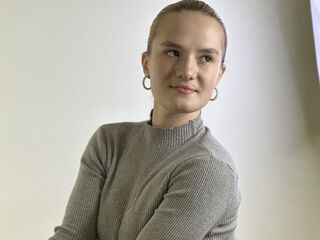 erotic LorrianePytko