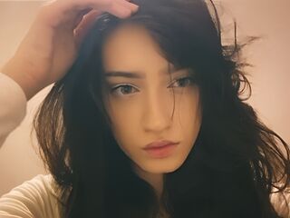 free nude webcam show MaddieSunflower
