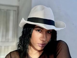 hot naked webcamgirl MarihannaMour