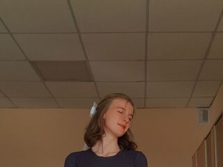 camslut fingering pussy MaryjanePorter