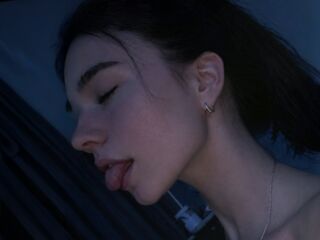 naughty camgirl fingering pussy MelbaStraub