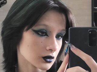 masturbating webcamgirl MeriHollway