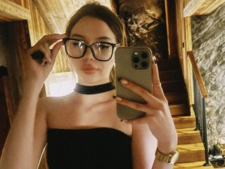 camgirl live MiaForester