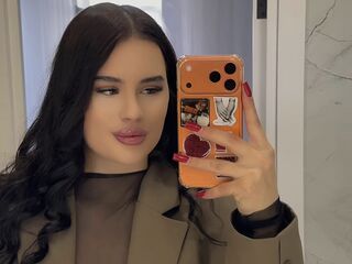 naughty cam girl fingering pussy MilaCrew