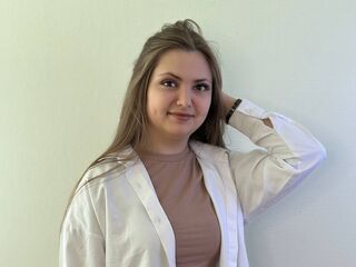 closeup cam MildaTaddio