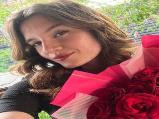 hot cam girl masturbating with vibrator MillyMieras