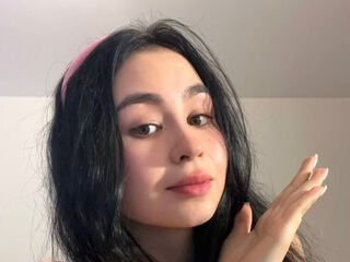 voyeur cam MinnieMile