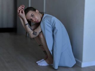 camgirl spreading pussy MirnaLatourette