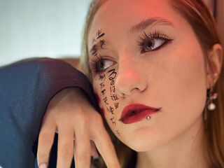 nude webcamgirl picture MistyColacone