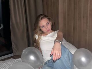 live cam show MiyokoShimsky