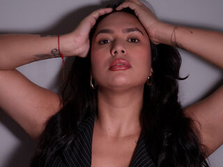 cam slut photo MoonIvanna