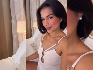 hot naked webcam girl PerlaMoonroe