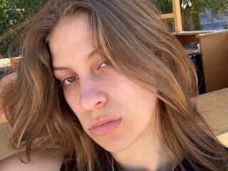 live webcam model RhiannonLinko