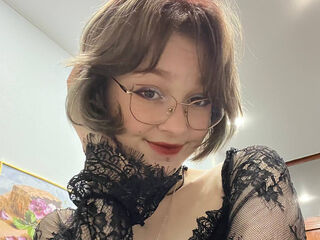 camgirl masturbating with dildo RosioCammon