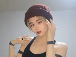 jasmin adult cam RoxannCobio
