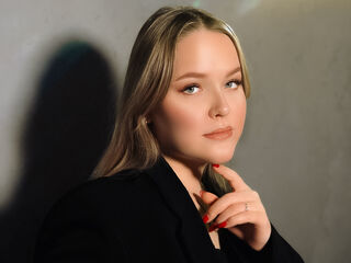 live teaser cam SallySavage