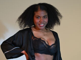 camgirl chat room SaraBlackwood