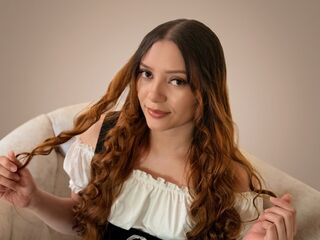 naked webcamgirl video SaraDrew