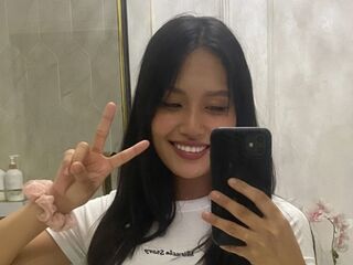 camgirl fingering shaved pussy SelenaMulvehill