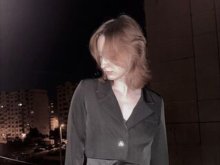 nude cam girl pic ShirleenWiens