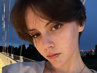 camwhore fingering shaved pussy ShirlyQuerio