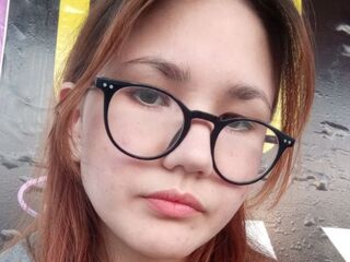 fingering cam whore SilvanaTopps