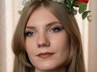 naked camgirl picture SlyviaQuinonez