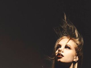 naked girl with webcam masturbating SofiFerran