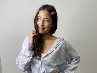 hot cam girl SuzannHedtke