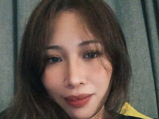 camslut showing pussy ThylaMax