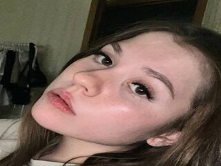 chat room webcam photo UshaNakama