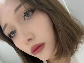 fingering camgirl video VanBobic