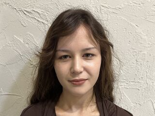 naked camgirl masturbating with vibrator YokoLisa