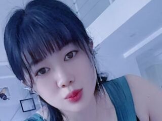 camgirl playing with dildo YueXiaoyue